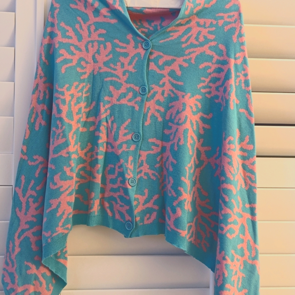 NWT, 3-in-1, Top it Off, Reversible Wrap  S/M
